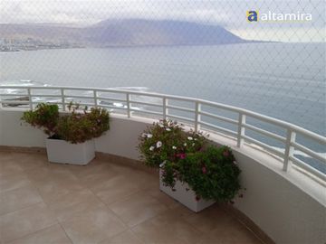 Departamento en Venta en Edificio Punta Cavancha piso 21 TN (2 estacionamientos)
