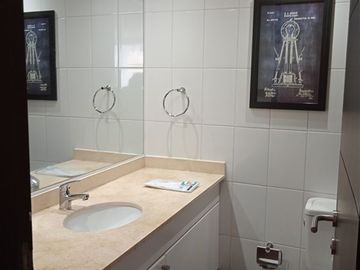 Departamento en Venta en Edificio Punta Cavancha piso 21 TN (2 estacionamientos)
