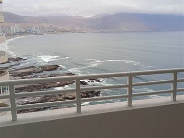 Departamento en Venta en Edificio Punta Cavancha piso 21 TN (2 estacionamientos)
