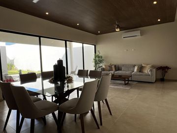 CASA EN VENTA MERIDA, CONKAL, EN PRIVADA  1 PLANTA, ENTREGA INMEDIATA.