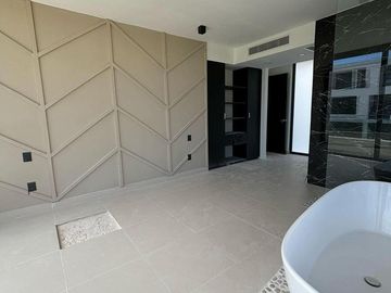 Último Penthouse Disponible con Jacuzzi en Venta en Tulum
