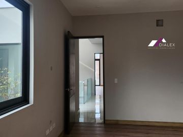 Fracc. Castaños del Vergel -CARRETERA NACIONAL- Casa VENTA Zona Sur MONTERREY