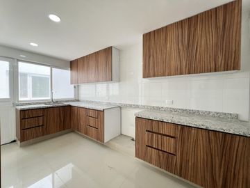 Casa Residencial Nueva en Venta Zona Bello Horizonte