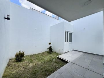 Casa Residencial Nueva en Venta Zona Bello Horizonte