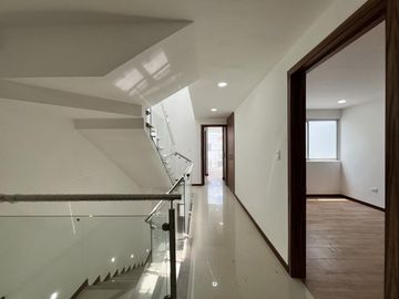 Casa Residencial Nueva en Venta Zona Bello Horizonte