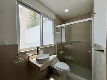 Casa Residencial Nueva en Venta Zona Bello Horizonte