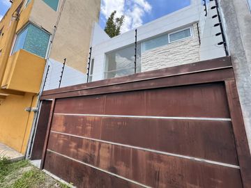 Casa Residencial Nueva en Venta Zona Bello Horizonte
