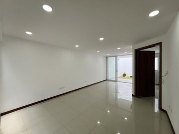 Casa Residencial Nueva en Venta Zona Bello Horizonte
