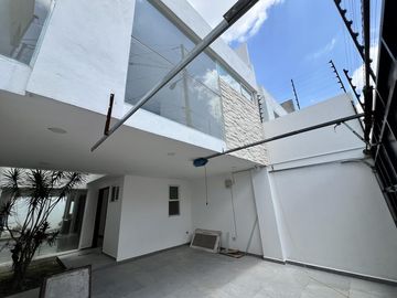Casa Residencial Nueva en Venta Zona Bello Horizonte