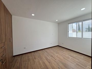 Casa Residencial Nueva en Venta Zona Bello Horizonte