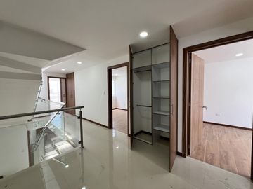 Casa Residencial Nueva en Venta Zona Bello Horizonte