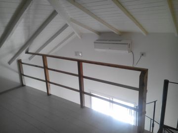 DEPTO 2 AMB.TIPO LOFT CON COCHERA , COMPLEJO CON PISICINA 2 PISO POR ESCALERA.SIN EXPENSAS NI ABL