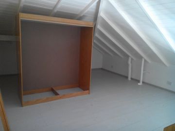 DEPTO 2 AMB.TIPO LOFT CON COCHERA , COMPLEJO CON PISICINA 2 PISO POR ESCALERA.SIN EXPENSAS NI ABL