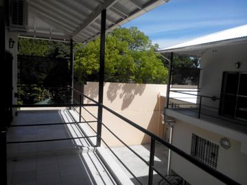 DEPTO 2 AMB.TIPO LOFT CON COCHERA , COMPLEJO CON PISICINA 2 PISO POR ESCALERA.SIN EXPENSAS NI ABL
