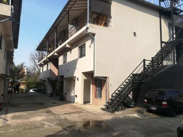 DEPTO 2 AMB.TIPO LOFT CON COCHERA , COMPLEJO CON PISICINA 2 PISO POR ESCALERA.SIN EXPENSAS NI ABL