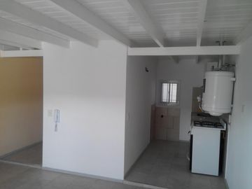 DEPTO 2 AMB.TIPO LOFT CON COCHERA , COMPLEJO CON PISICINA 2 PISO POR ESCALERA.SIN EXPENSAS NI ABL