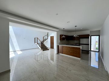 Casa en Fraccionamiento Lomas del Dorado