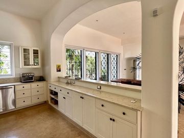Villa mediterránea a pasos de la playa en venta