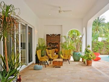 Villa mediterránea a pasos de la playa en venta