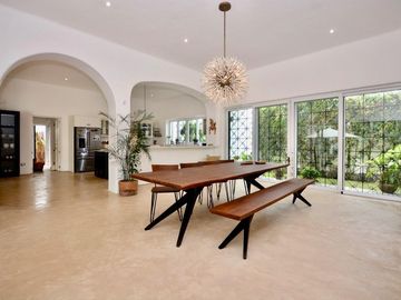 Villa mediterránea a pasos de la playa en venta