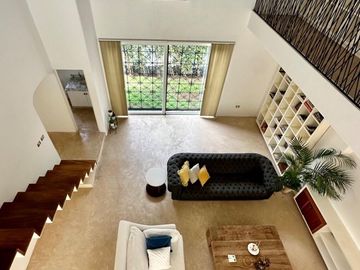 Villa mediterránea a pasos de la playa en venta