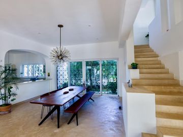 Villa mediterránea a pasos de la playa en venta