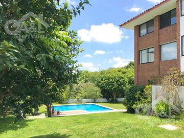 Residencia con Alberca Fraccionamiento Residencial Campestre Xalapa