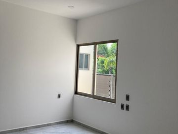CASA EN LOMAS DE VISTA HERMOSA