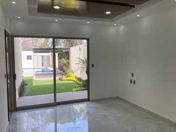 CASA EN LOMAS DE VISTA HERMOSA