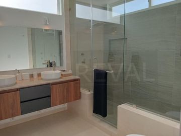 Casa a estrenar en Venta en Zibata con roof  top