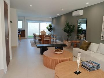 Casa a estrenar en Venta en Zibata con roof  top