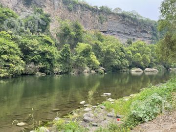Terreno Campestre para descanso Junto al Río en Puente Nacional