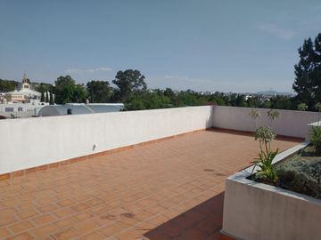 DEPARTAMENTO EN VENTA EN VISTA LAGUNA, ZONA BUGAMBILIAS