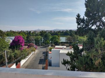 DEPARTAMENTO EN VENTA EN VISTA LAGUNA, ZONA BUGAMBILIAS