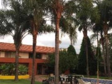CASA EN PUEBLO OACALCO