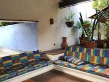 CASA EN PUEBLO OACALCO