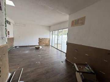 Casa en  venta en Mérida sobre avenida Rogers 22m de frente