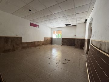 Casa en  venta en Mérida sobre avenida Rogers 22m de frente
