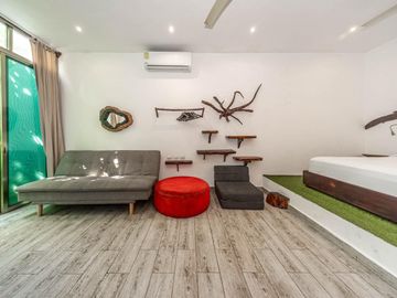 Hotel en Venta: Hotel Boutique a dos cuadras del mar en Playa del Carmen