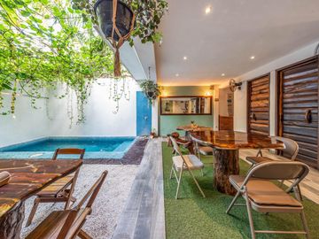 Hotel en Venta: Hotel Boutique a dos cuadras del mar en Playa del Carmen