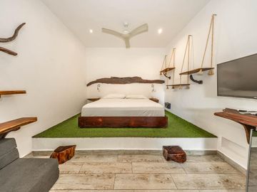 Hotel en Venta: Hotel Boutique a dos cuadras del mar en Playa del Carmen