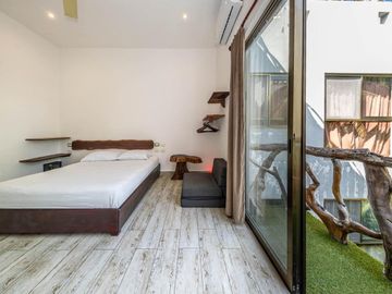 Hotel en Venta: Hotel Boutique a dos cuadras del mar en Playa del Carmen
