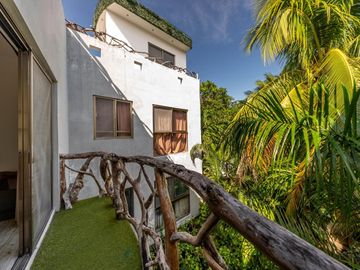 Hotel en Venta: Hotel Boutique a dos cuadras del mar en Playa del Carmen