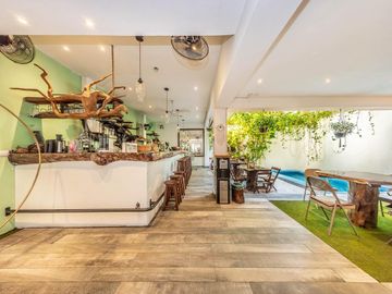 Hotel en Venta: Hotel Boutique a dos cuadras del mar en Playa del Carmen