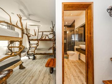 Hotel en Venta: Hotel Boutique a dos cuadras del mar en Playa del Carmen