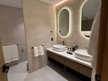 Departamento en Venta de 3 habitaciones  en Playacar a Estrenar