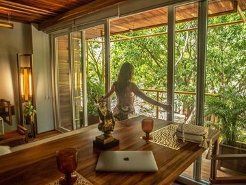 Departamento en venta, 2 habitaciones en Playa Del Carmen a 2 minutos del mar!