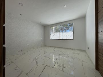 CASA EN VENTA EN FRACCIONAMIENTO RESIDENCIAL KINARA, ZONA SAN BERNARDINO TLAXCALANCINGO