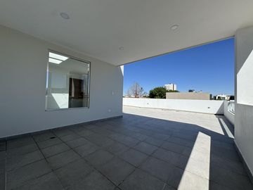 CASA EN VENTA EN FRACCIONAMIENTO RESIDENCIAL KINARA, ZONA SAN BERNARDINO TLAXCALANCINGO