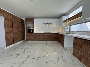 CASA EN VENTA EN FRACCIONAMIENTO RESIDENCIAL KINARA, ZONA SAN BERNARDINO TLAXCALANCINGO